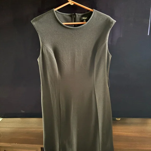 Premise Elegant Black Dress - Picture 2 of 4